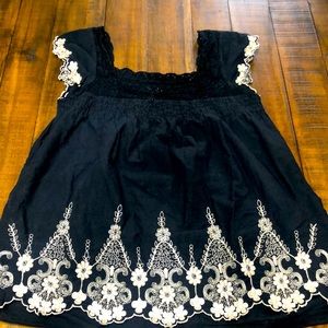 Square neck embroidered blouse M